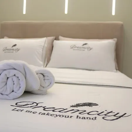 Sss Luxury With Jacuzzi Kamez