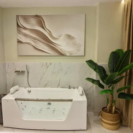 Sss Luxury With Jacuzzi 公寓 Kamez