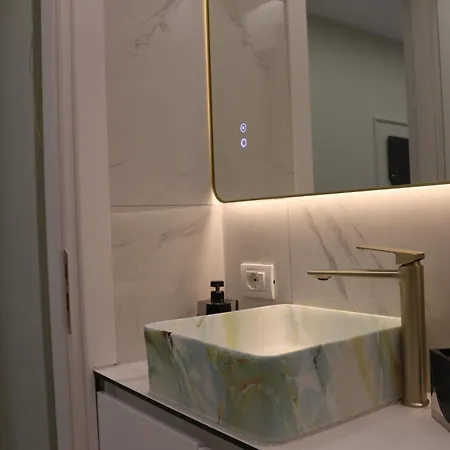 Sss Luxury With Jacuzzi Apartment *